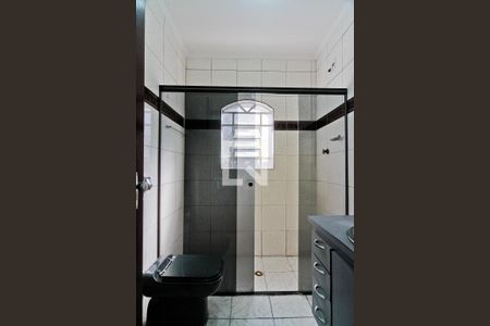 Casa para alugar com 230m², 3 quartos e 2 vagas Casa para alugar com 230m², 3 quartos e 2 vagasBanheiro