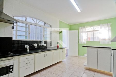 Casa para alugar com 230m², 3 quartos e 2 vagas Casa para alugar com 230m², 3 quartos e 2 vagasCozinha