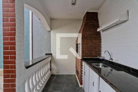 Área externa de casa para alugar com 3 quartos, 230m² em Parque Nações Unidas, São Paulo
