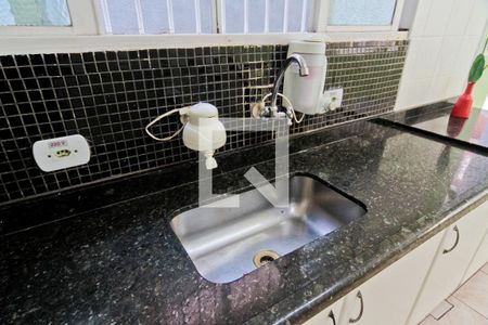Casa para alugar com 230m², 3 quartos e 2 vagas Casa para alugar com 230m², 3 quartos e 2 vagasCozinha