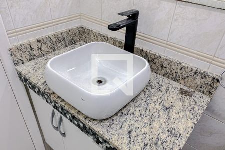 Apartamento para alugar com 71m², 3 quartos e 2 vagasBanheiro