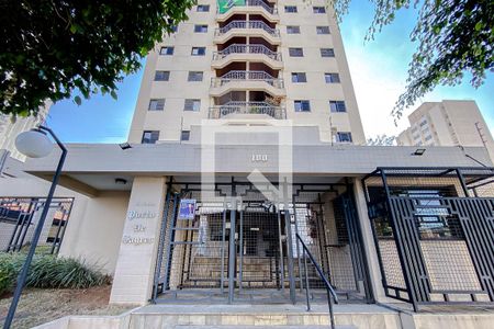 Apartamento para alugar com 71m², 3 quartos e 2 vagasFachada