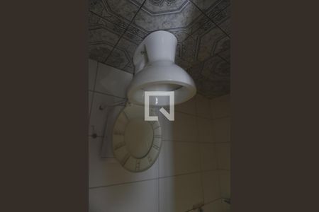 Banheiro social de casa para alugar com 1 quarto, 60m² em Itaquera, São Paulo