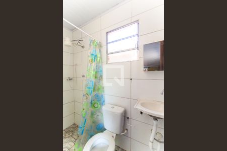 Banheiro de casa para alugar com 1 quarto, 55m² em Itaquera, São Paulo