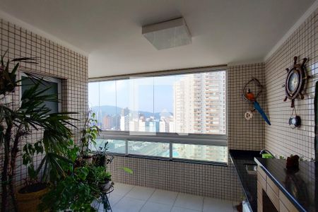 Apartamento para alugar com 127m², 3 quartos e 2 vagas Apartamento para alugar com 127m², 3 quartos e 2 vagasVaranda