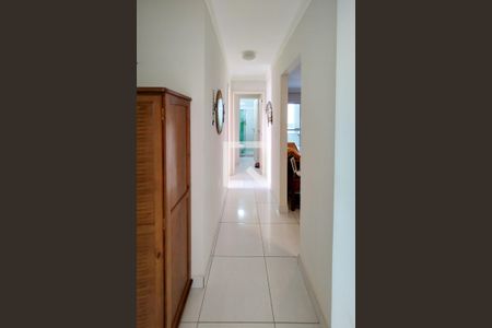 Apartamento para alugar com 127m², 3 quartos e 2 vagas Apartamento para alugar com 127m², 3 quartos e 2 vagasCorredor