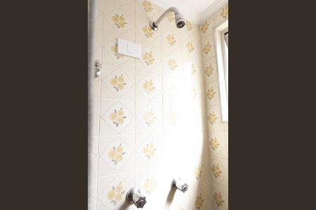 Apartamento à venda com 86m², 2 quartos e 3 vagas Apartamento à venda com 86m², 2 quartos e 3 vagasBanheiro da Suíte 1