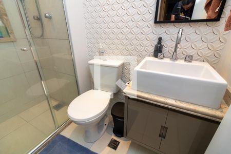 Apartamento à venda com 66m², 2 quartos e 2 vagasBanheiro Social