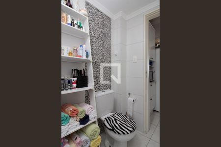 Banheiro de apartamento à venda com 1 quarto, 49m² em Santa Efigênia, São Paulo