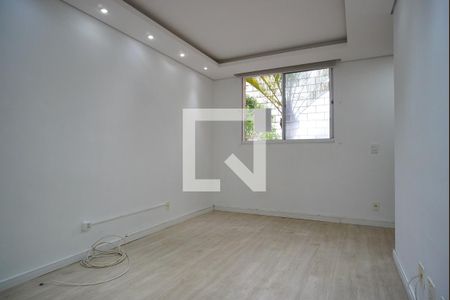 Sala de apartamento à venda com 2 quartos, 45m² em Protásio Alves, Porto Alegre