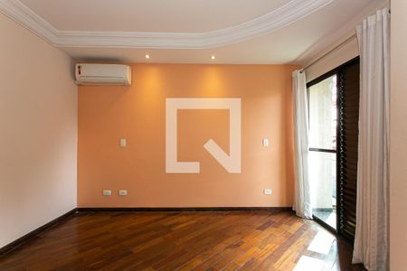 Casa à venda com 400m², 4 quartos e 7 vagasSuíte 1