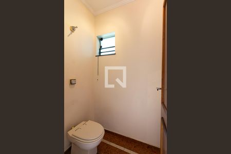 Casa à venda com 400m², 4 quartos e 7 vagasLavabo