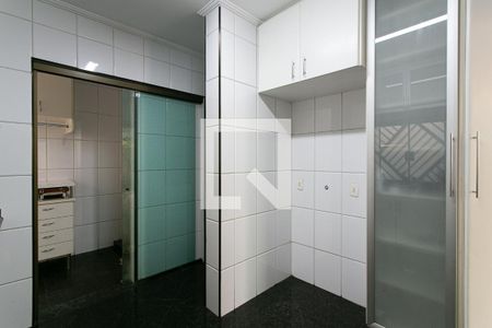 Casa à venda com 400m², 4 quartos e 7 vagasCozinha