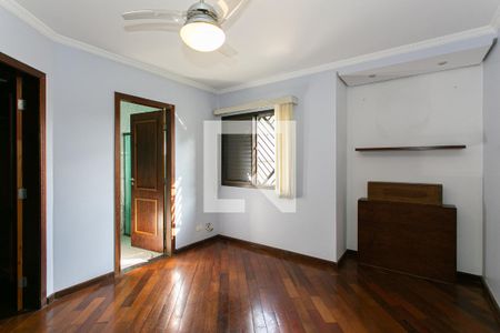 Casa à venda com 400m², 4 quartos e 7 vagasSuíte 2