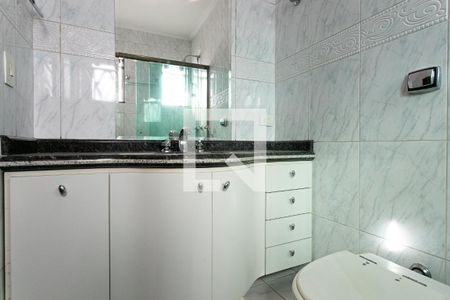 Casa à venda com 400m², 4 quartos e 7 vagasBanheiro da Suíte 2