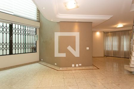 Sala de casa à venda com 4 quartos, 400m² em Cidade Mãe do Céu, São Paulo