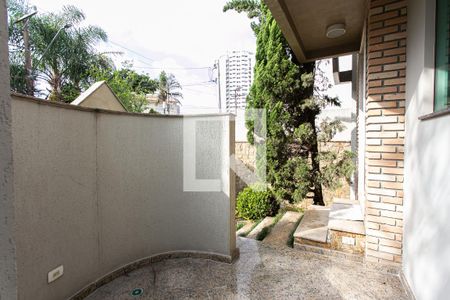 Casa à venda com 400m², 4 quartos e 7 vagasEntrada
