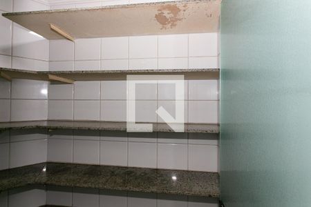 Casa à venda com 400m², 4 quartos e 7 vagasDespensa