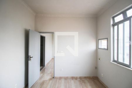 Quarto 1 de apartamento para alugar com 2 quartos, 48m² em Centro, Nilópolis
