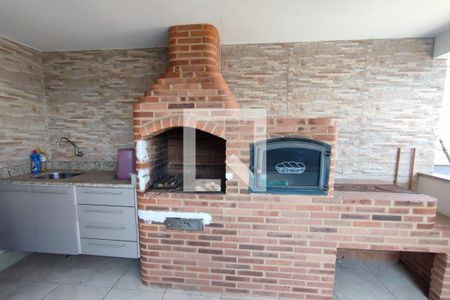 Casa de condomínio à venda com 132m², 3 quartos e 1 vagaÁrea comum