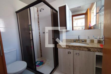 Casa de condomínio à venda com 132m², 3 quartos e 1 vagaBanheiro