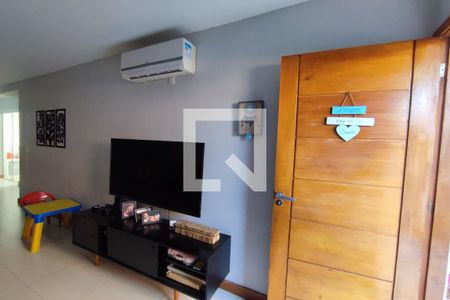 Sala de casa de condomínio à venda com 3 quartos, 132m² em Pechincha, Rio de Janeiro