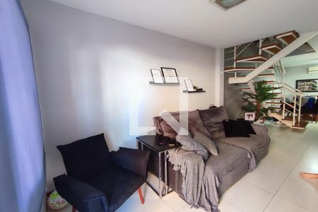 Sala de casa de condomínio à venda com 3 quartos, 132m² em Pechincha, Rio de Janeiro