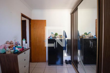 Quarto 1 de apartamento à venda com 2 quartos, 46m² em Jardim Lajeado, São Paulo