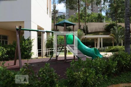 Apartamento para alugar com 191m², 3 quartos e 3 vagasÁrea comum - Playground