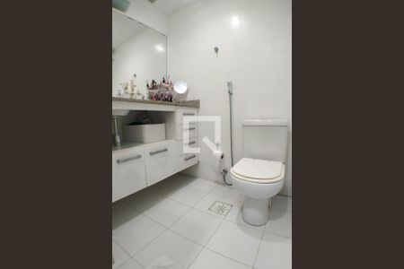 Apartamento à venda com 82m², 2 quartos e 1 vagaBanheiro Social