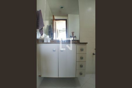 Apartamento à venda com 82m², 2 quartos e 1 vagaBanheiro da Suíte