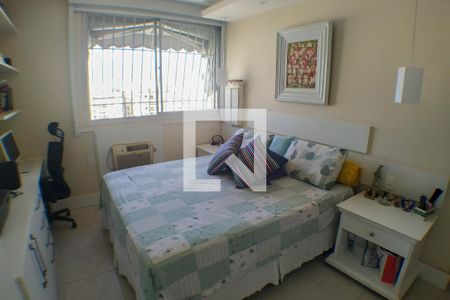 Apartamento à venda com 82m², 2 quartos e 1 vagaSuíte