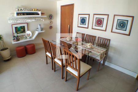 Sala de apartamento à venda com 2 quartos, 82m² em Icaraí, Niterói