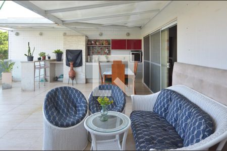 Apartamento à venda com 370m², 4 quartos e 3 vagasVaranda