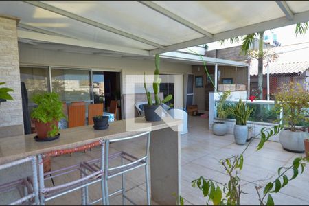 Apartamento à venda com 370m², 4 quartos e 3 vagasVaranda