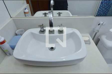 Apartamento à venda com 370m², 4 quartos e 3 vagasBanheiro da Suíte 2