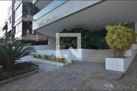 Apartamento à venda com 370m², 4 quartos e 3 vagasFachada