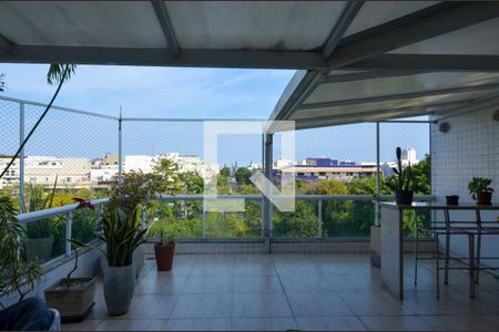 Apartamento à venda com 370m², 4 quartos e 3 vagasVaranda