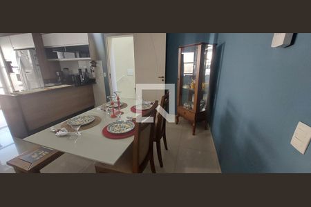 Casa à venda com 250m², 3 quartos e 5 vagas Casa à venda com 250m², 3 quartos e 5 vagasCozinha