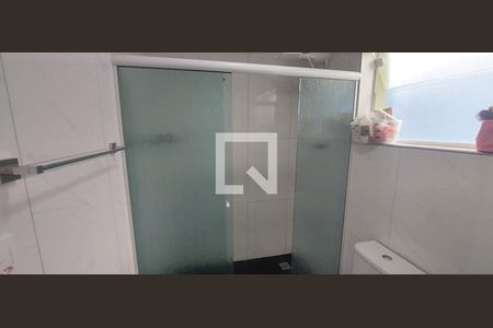 Casa à venda com 250m², 3 quartos e 5 vagas Casa à venda com 250m², 3 quartos e 5 vagasBanheiro 2