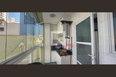 Casa à venda com 250m², 3 quartos e 5 vagas Casa à venda com 250m², 3 quartos e 5 vagasÁrea de serviço