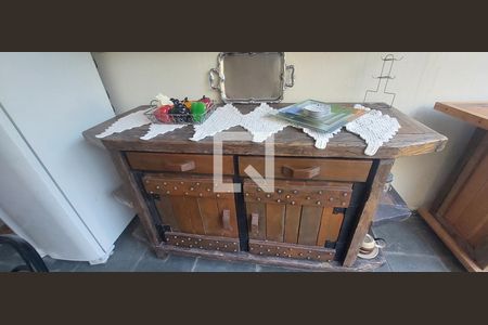 Casa à venda com 250m², 3 quartos e 5 vagas Casa à venda com 250m², 3 quartos e 5 vagasEspaço Churrasqueira