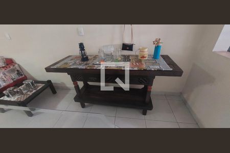 Casa à venda com 250m², 3 quartos e 5 vagas Casa à venda com 250m², 3 quartos e 5 vagasÁrea de festas