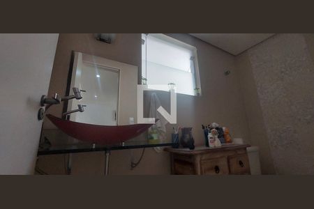 Casa à venda com 250m², 3 quartos e 5 vagas Casa à venda com 250m², 3 quartos e 5 vagasLavabo