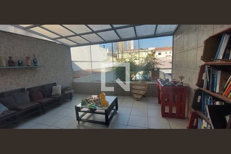 Casa à venda com 250m², 3 quartos e 5 vagas Casa à venda com 250m², 3 quartos e 5 vagasÁrea de convivência