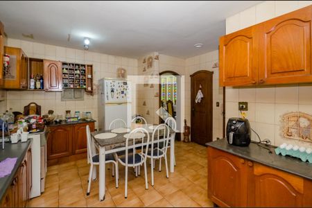 Casa para alugar com 270m², 4 quartos e 3 vagasCozinha