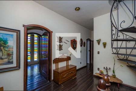 Casa para alugar com 270m², 4 quartos e 3 vagasSala 5