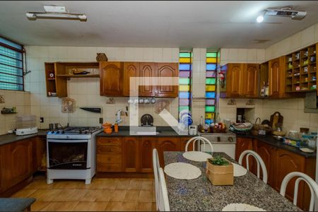 Casa para alugar com 270m², 4 quartos e 3 vagasCozinha