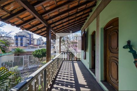 Casa para alugar com 270m², 4 quartos e 3 vagasVaranda da Suíte