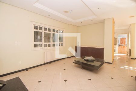 Sala de casa à venda com 4 quartos, 500m² em Três Figueiras, Porto Alegre